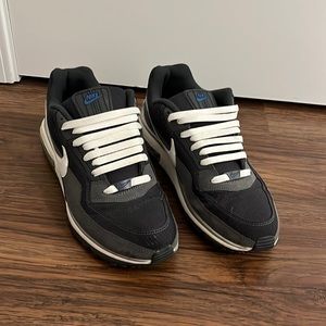 Mens 10.5 Nike Air Max